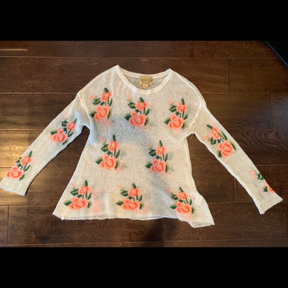 Wild fox sweater